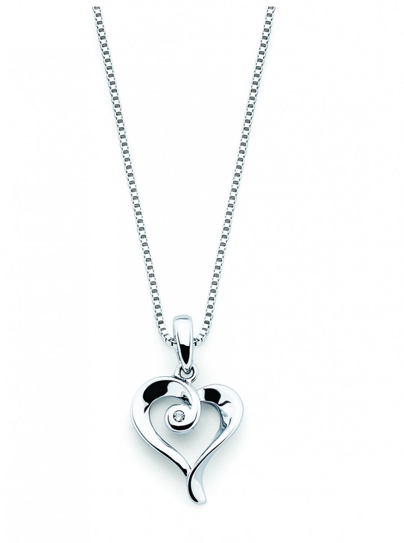 Diva Diamonds Heart Pendant